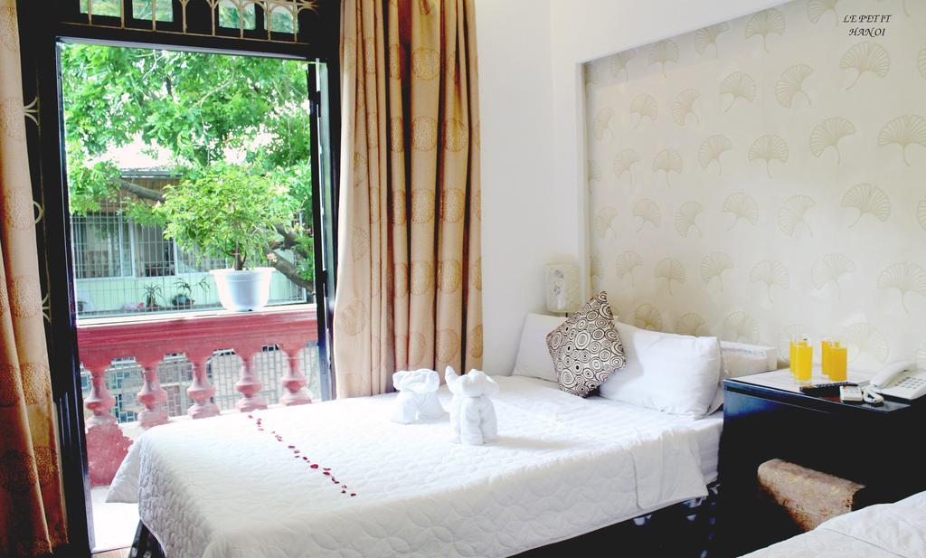 Le Petit Hanoi Hotel Exterior photo