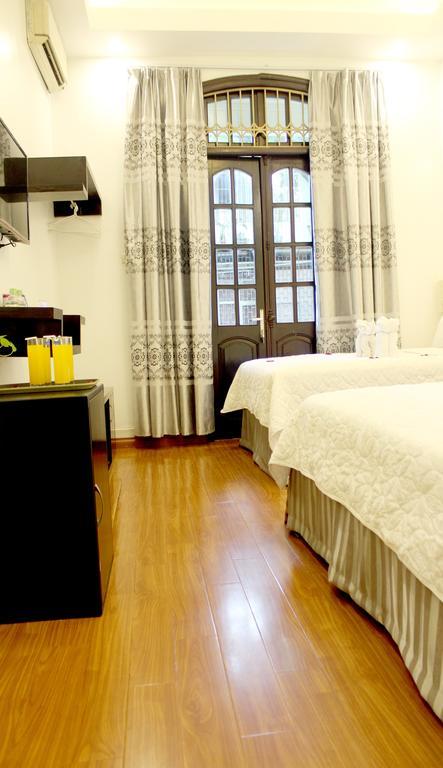 Le Petit Hanoi Hotel Exterior photo
